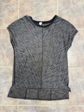 Lululemon Retreat Tee